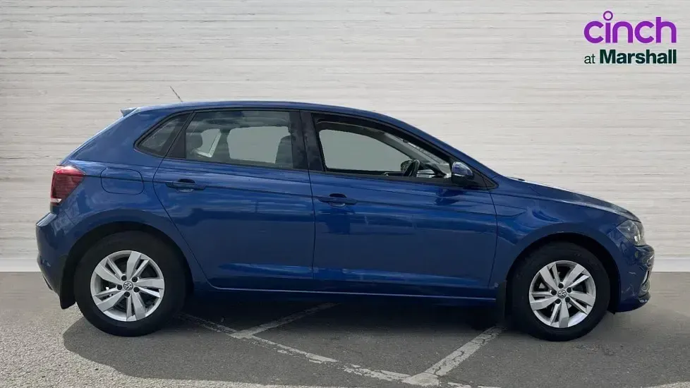 Used VW Polo SE 95 HP (69 kW) 2018 Blue Hatchback
