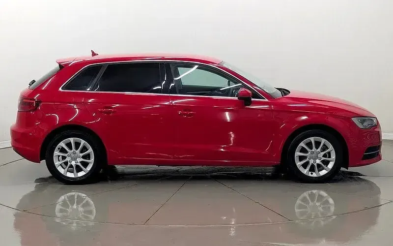 Used Audi A3 Sportback Sport 116 HP (85 kW) 2018 Hatchback