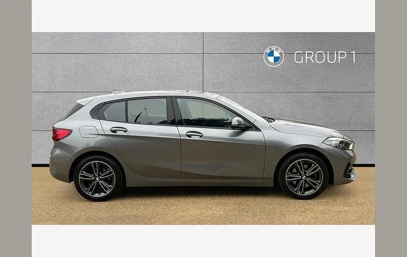 Used BMW 118 Sport Line 136 HP (100 kW) 2022 Grey Hatchback
