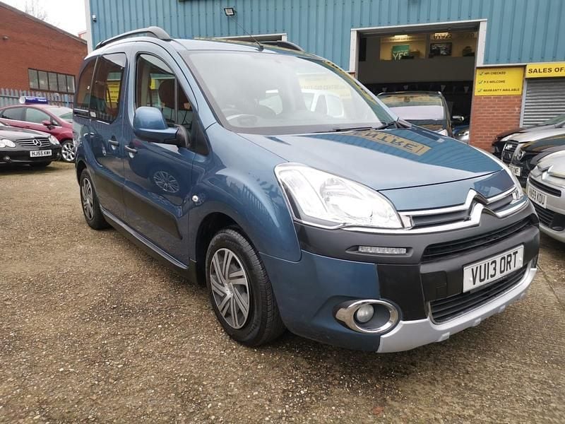 Blue Used 2013 Citroën Berlingo XTR MPV | £8,475 (Fair price) - Image 1/4