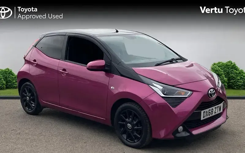 Used Toyota Aygo X-cite 72 HP (52 kW) 2018 Hatchback