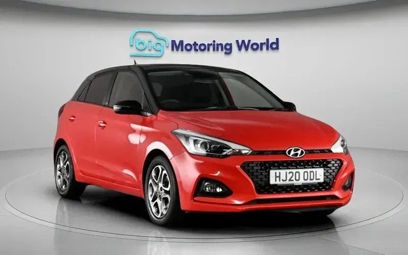 Used Hyundai i20 101 HP (74 kW) 2020 Red Hatchback