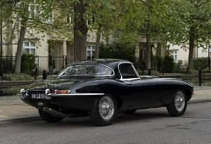 Used Jaguar E-Type 269 HP (197 kW) 1961 Black Cabriolet
