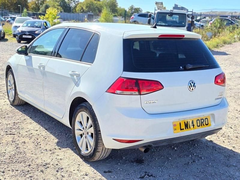 Used VW Golf VII S 105 HP (77 kW) 2014 White Hatchback