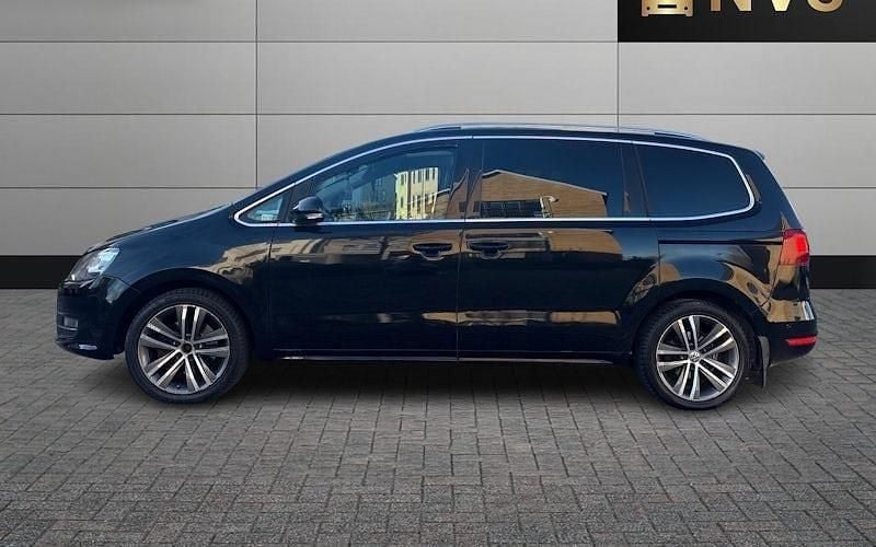 Used VW Sharan SEL 177 HP (130 kW) 2015 MPV