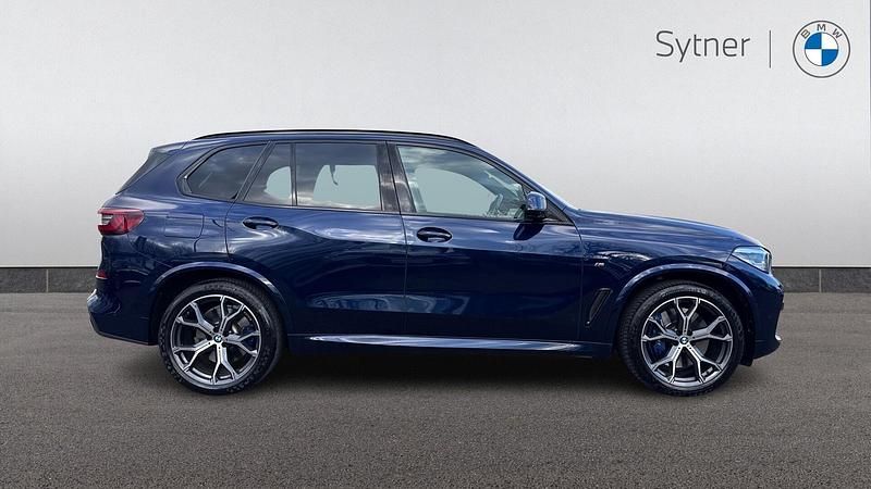 Used BMW X5 M Sport 335 HP (246 kW) 2023 Blue SUV