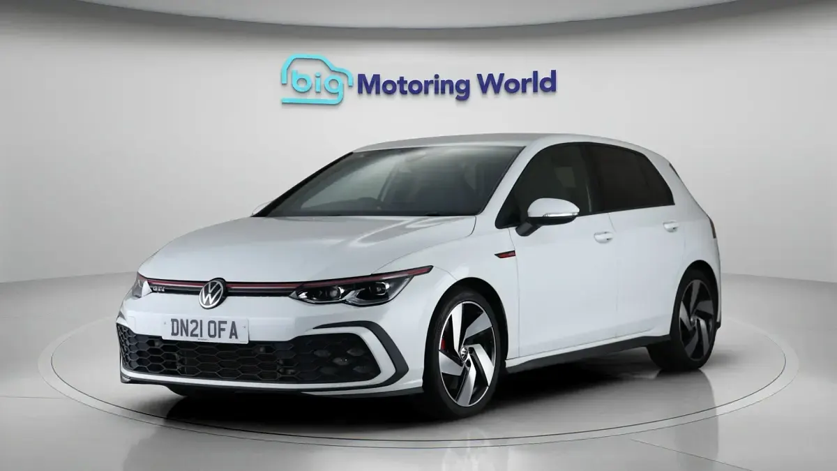 Used VW Golf VIII GTI 242 HP (177 kW) 2021