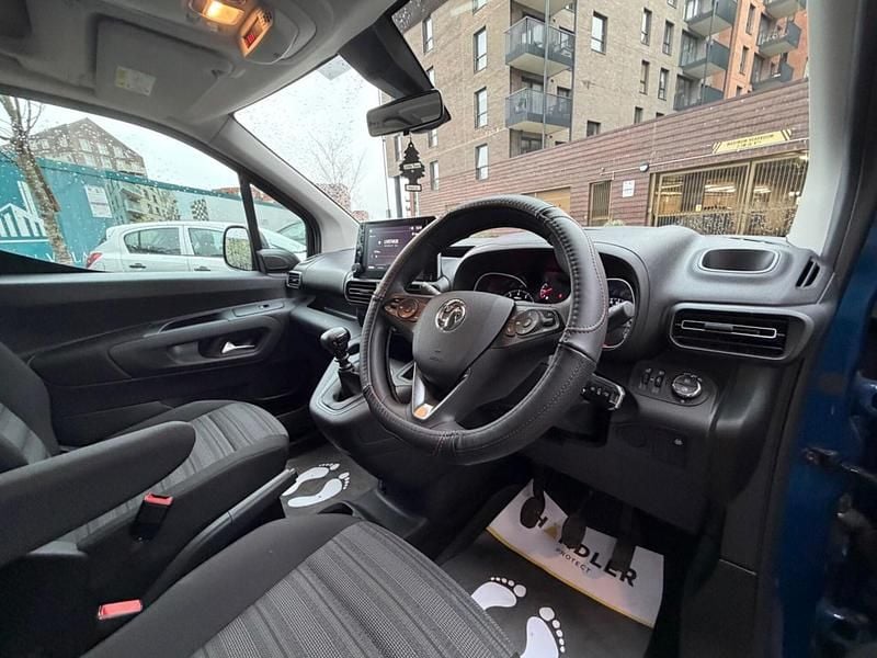 Used Vauxhall Combo Edition 2021 Blue MPV