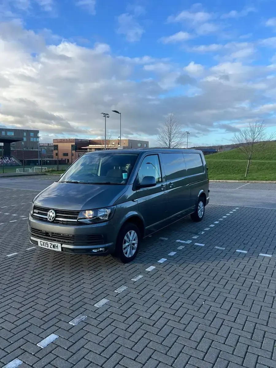 Used VW Transporter Highline 148 HP (108 kW) 2019 Grey Van