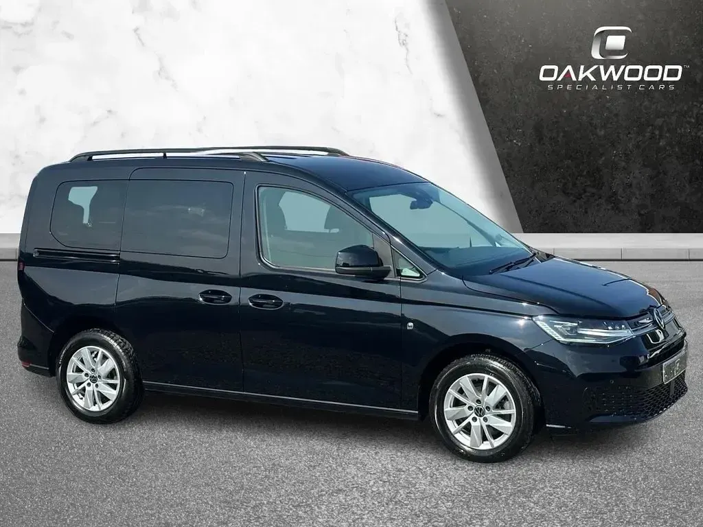 Used VW Caddy Life 122 HP (89 kW) 2023 Black MPV