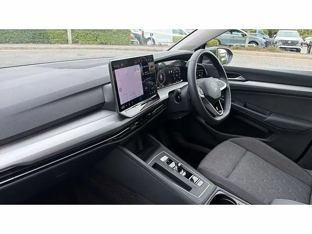 Used VW Golf VIII 204 HP (150 kW) 2025