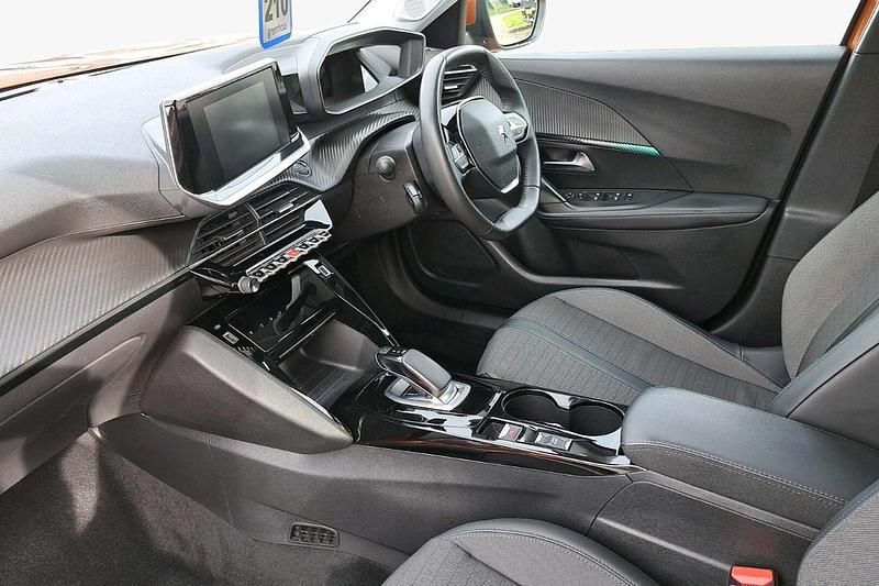 Used Peugeot e-2008 Allure Premium 98 kW (134 HP) 2021 Orange SUV