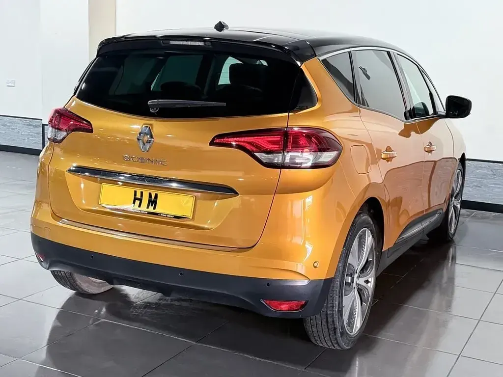 Used Renault Scénic IV Dynamique 110 HP (80 kW) 2017 Yellow/black MPV