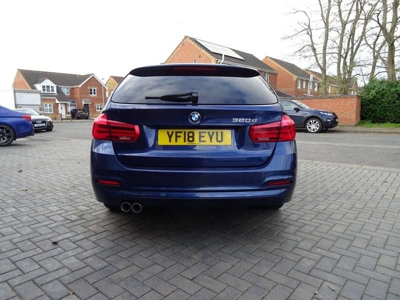 Used BMW 320 Comfort Edition 2018 Blue Estate