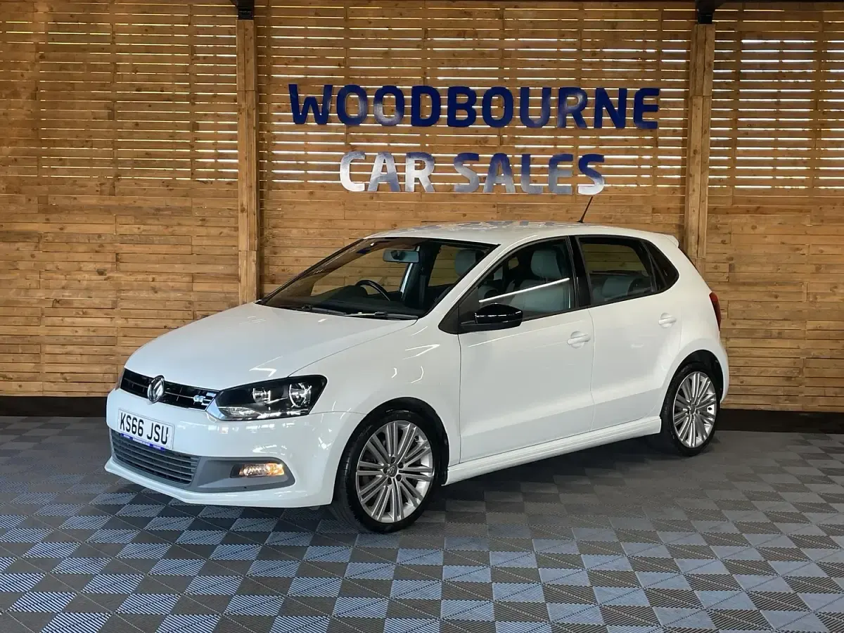 Used VW Polo BlueGT 150 HP (110 kW) 2016 White Hatchback