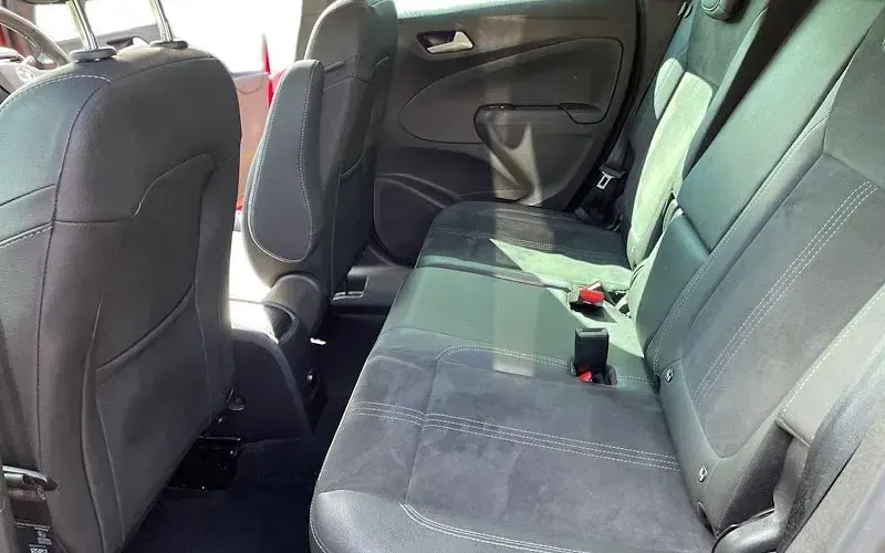 Used Vauxhall Crossland Ultimate 110 HP (80 kW) 2022 Red SUV