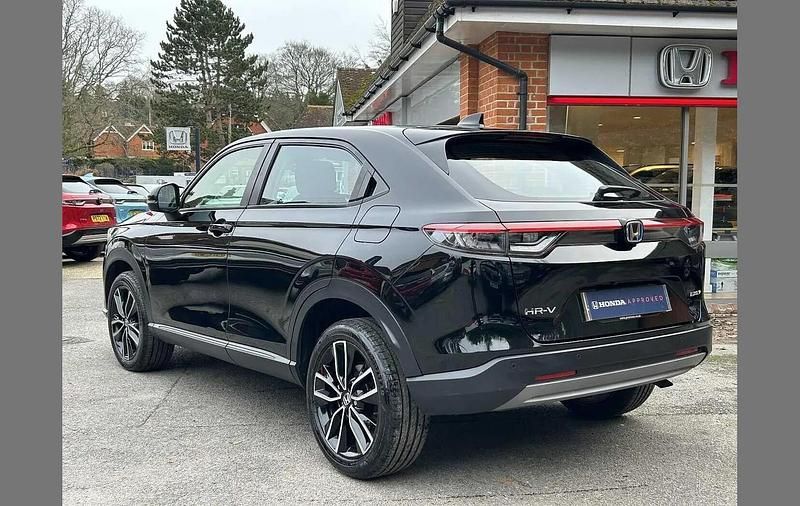 Used Honda HR-V Elegance 131 HP (96 kW) 2022 Crystal black SUV