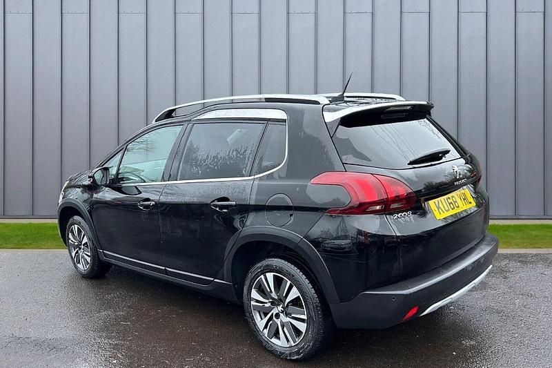 Second-hand Peugeot 2008 Allure 81 CP (59 kW) 2019 Negru SUV