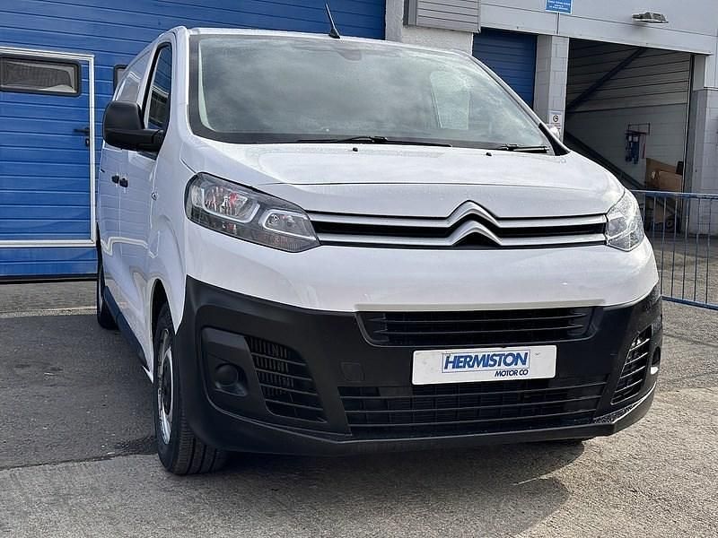 Używany Citroën Dispatch 2022 Biały Minivan