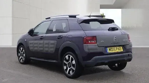 Used Citroën C4 Cactus Flair 90 HP (66 kW) 2015 Mauve/purple Hatchback
