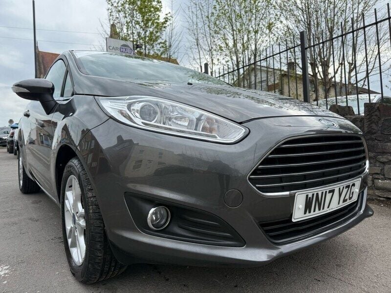 Grey Used 2017 Ford Fiesta Zetec Hatchback | £5,795 (Fair price) - Image 1/4