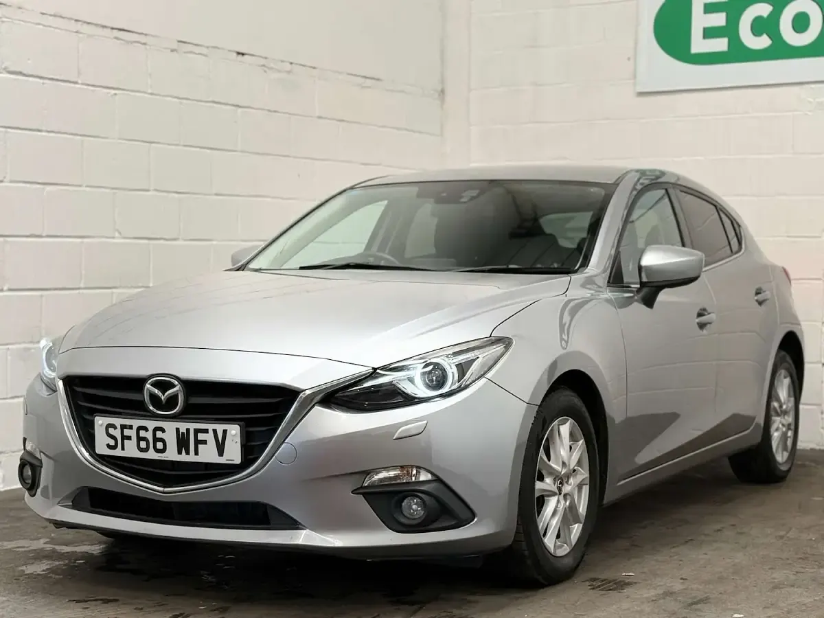 Used Mazda 3 165 HP (121 kW) 2016 Silver Hatchback