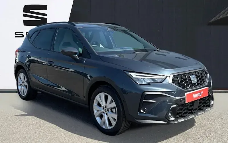Usado Seat Arona FR First Edition 116 CV (85 kW) 2025 SUV
