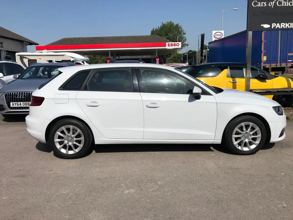 Used Audi A3 2015 White Hatchback