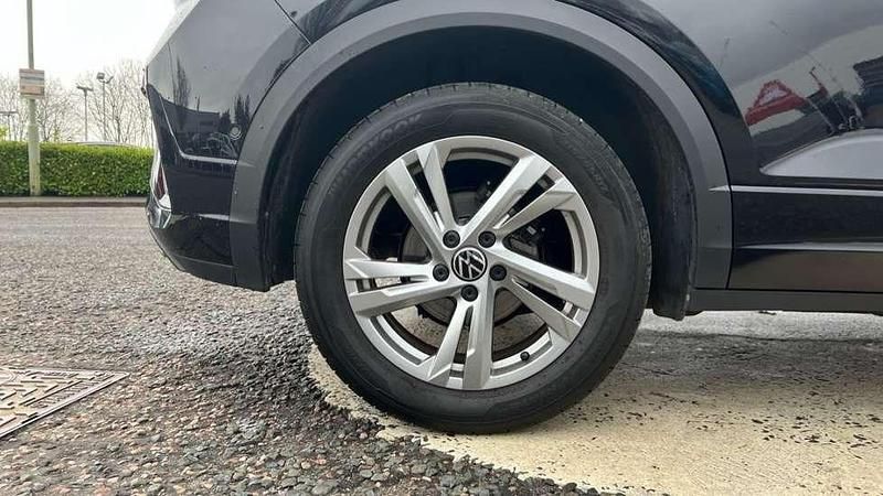 Używany VW T-Roc R-line 150 KM (110 kW) 2022 Czarny SUV