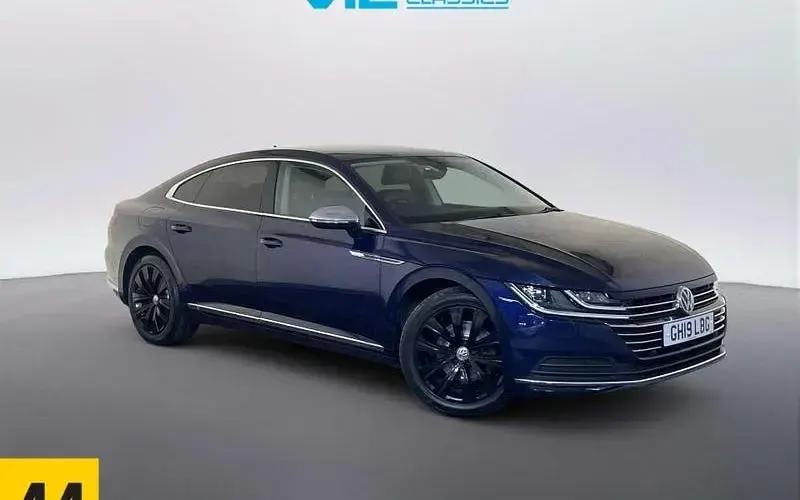 Used VW Arteon Elegance 150 HP (110 kW) 2018 Hatchback