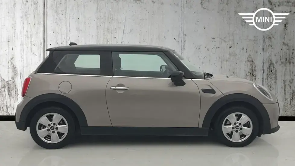 Used Mini Cooper Classic 134 HP (98 kW) 2022 Grey Hatchback