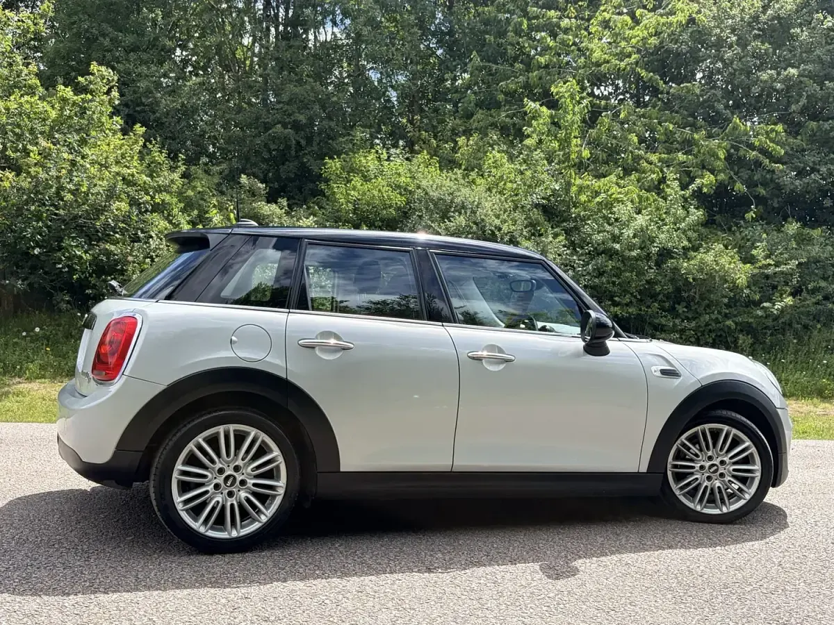 Used Mini Cooper D Hatch 2016 Silver Hatchback