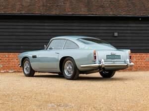 Used Aston Martin DB4 240 HP (176 kW) 1960 Grey Coupe