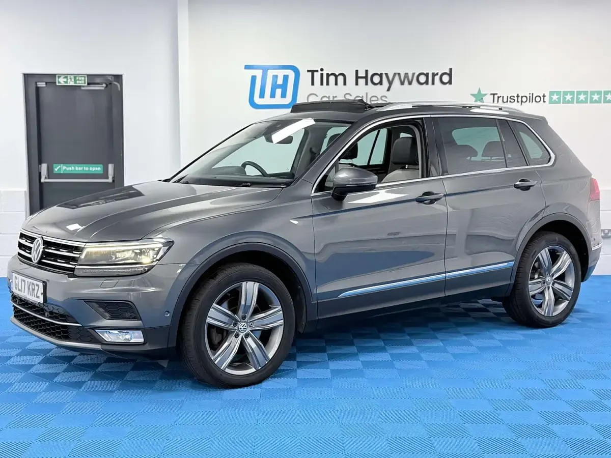 Used VW Tiguan SEL 190 HP (139 kW) 2017 Grey SUV