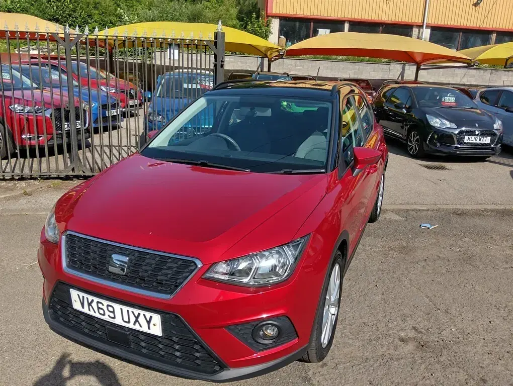 Used Seat Arona SE Technology 2019 Red SUV
