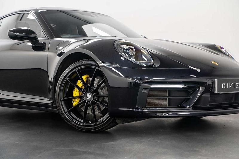 Used Porsche 911 Carrera 385 HP (283 kW) 2019 Black Coupe