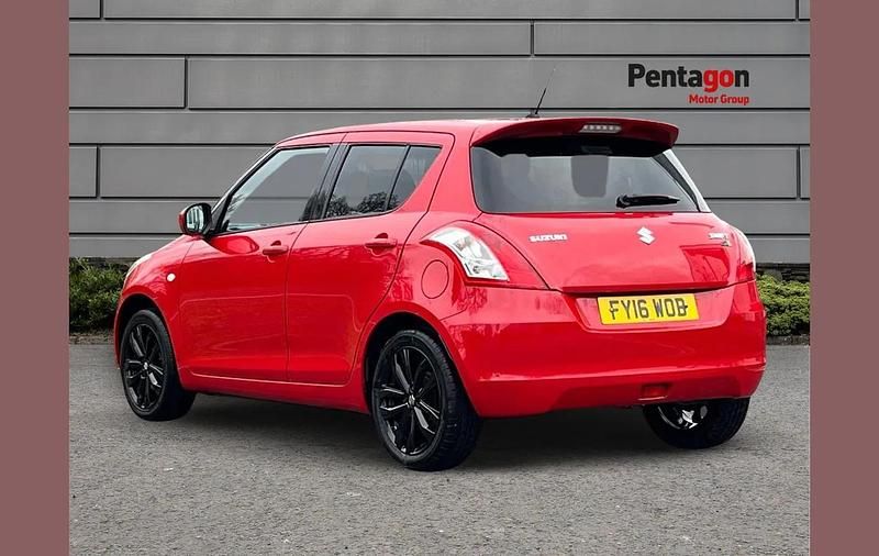 Used Suzuki Swift SZ-L 92 HP (67 kW) 2016 Red Hatchback
