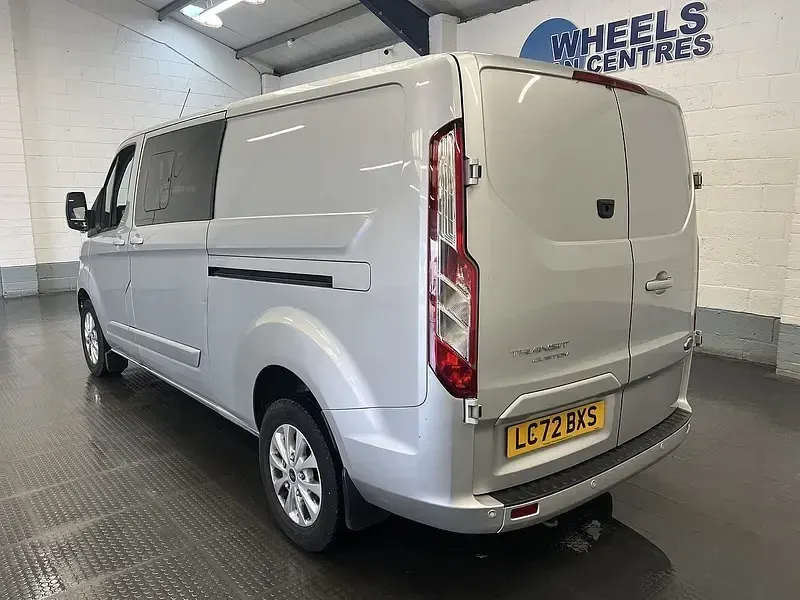 Used Ford Transit Custom Limited 130 HP (95 kW) 2023 Silver Van