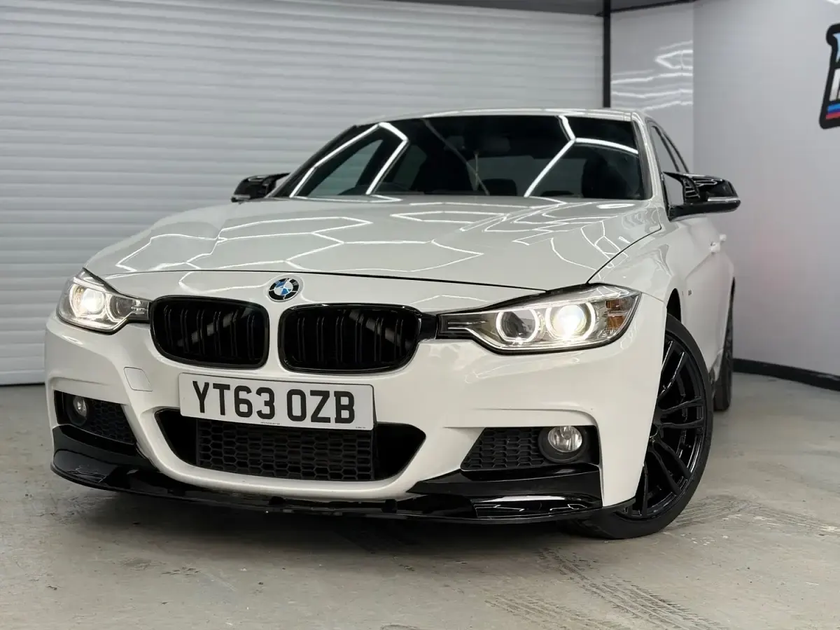 Used BMW 318 M Sport 2013 White Sedan