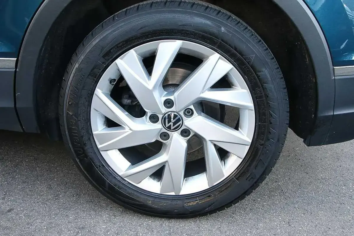 Used VW Tiguan Life 150 HP (110 kW) 2022 Blue SUV