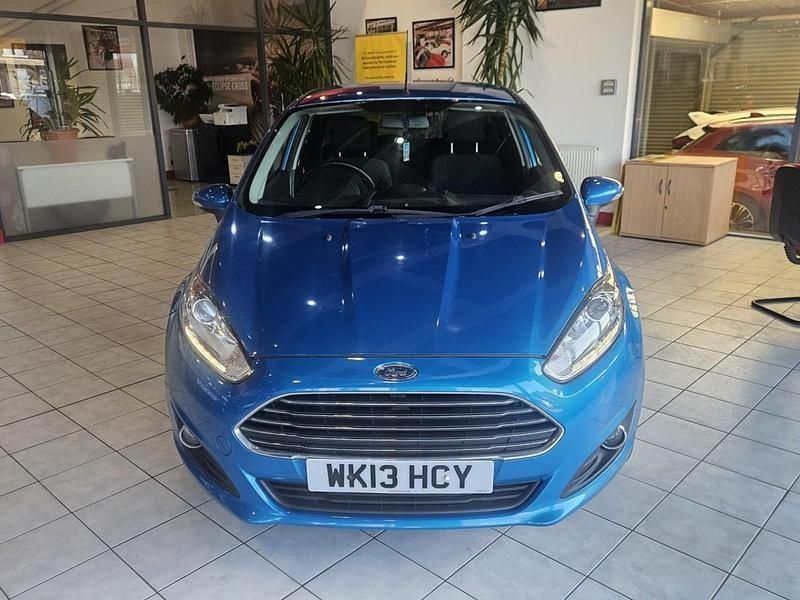 Used Ford Fiesta Zetec 75 HP (55 kW) 2013 Blue Hatchback