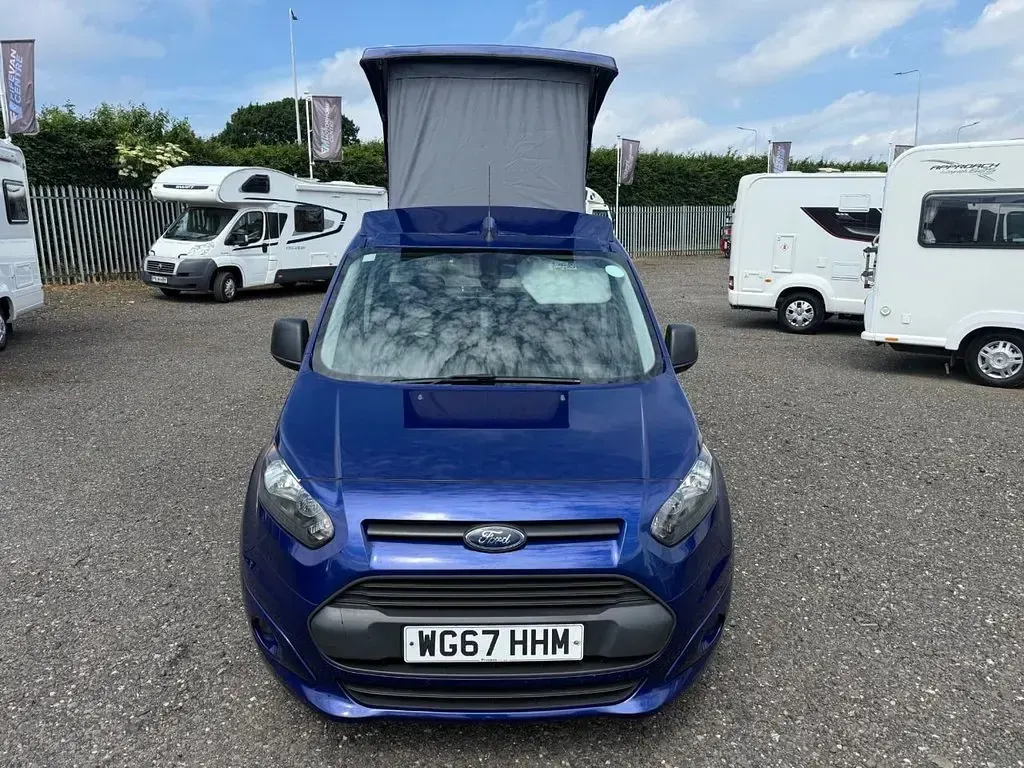 Used Ford Tourneo Connect Zetec 120 HP (88 kW) 2017 Blue MPV