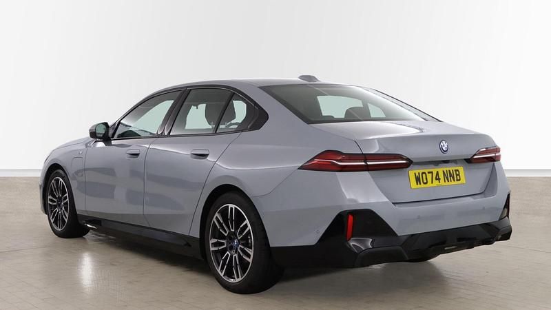 Used BMW 530e M Sport 295 HP (216 kW) 2025 Grey
