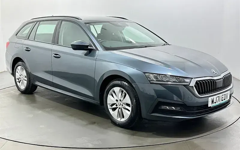 Used Skoda Octavia SE 110 HP (80 kW) 2022 Estate
