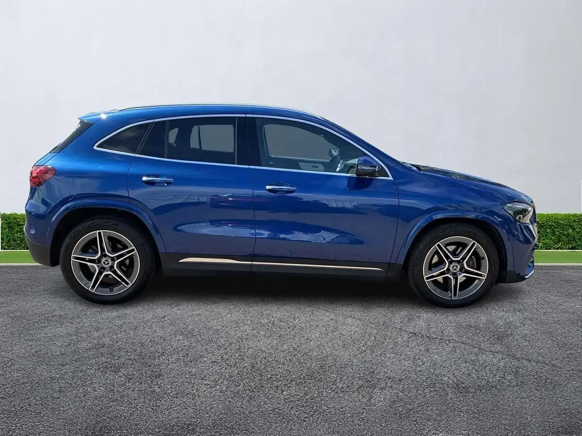 Used Mercedes GLA200 AMG Line Premium 2023 Blue SUV