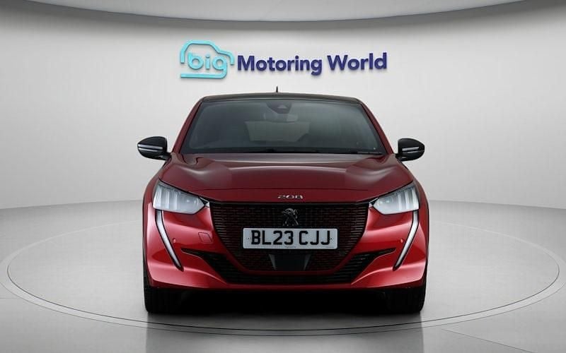 Used Peugeot e-208 GT 100 kW (136 HP) 2023 Red Hatchback