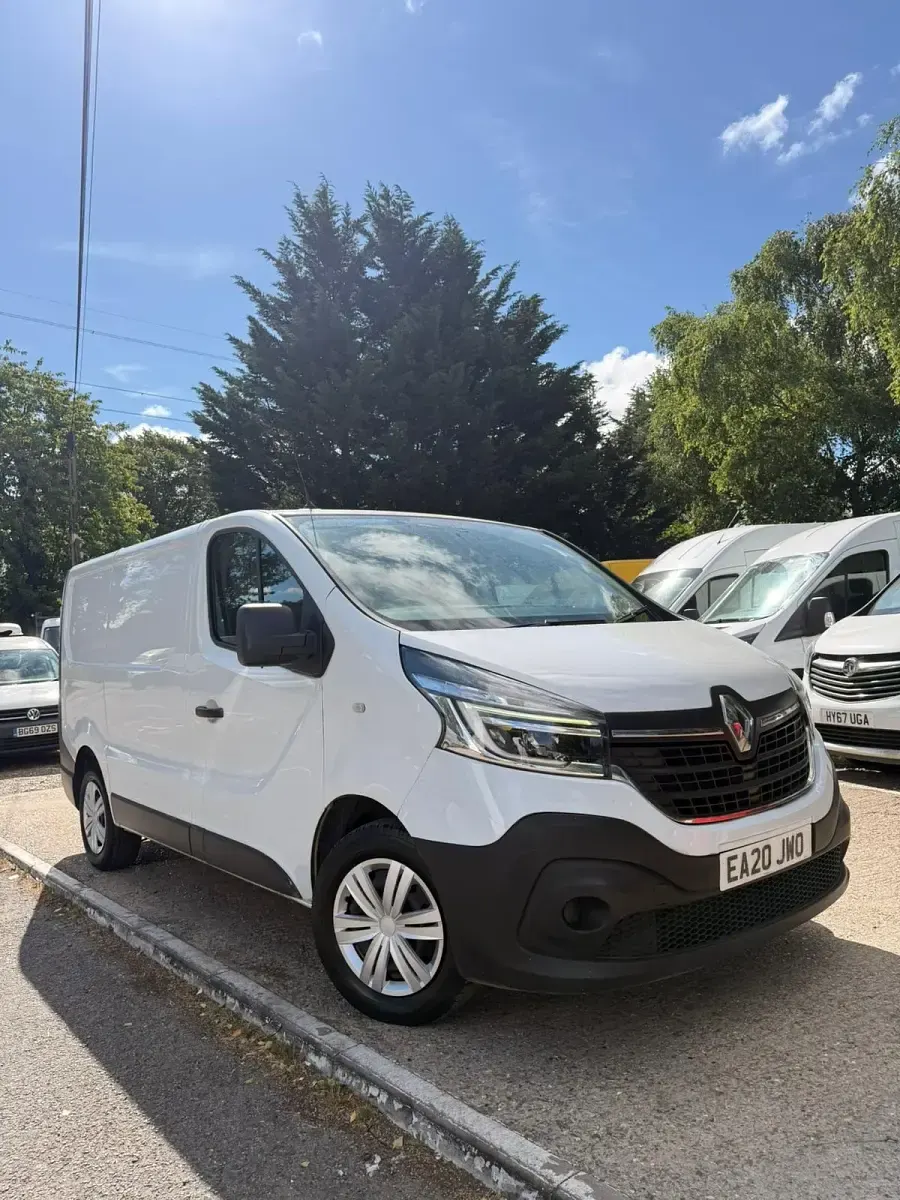 Used Renault Trafic Business 2020 White