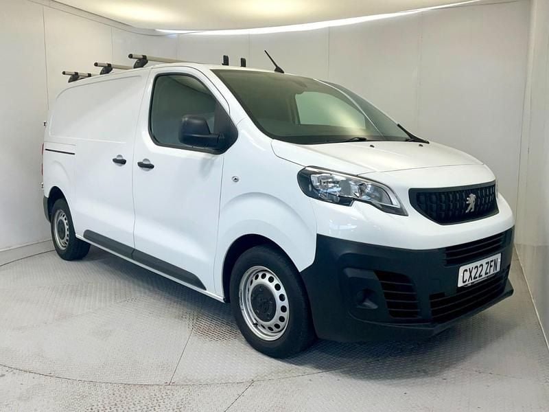 White Used 2022 Peugeot Expert Premium Van | £12,995 (Fair price) - Image 1/4