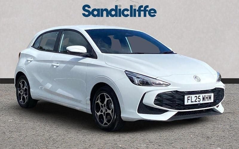 Solid arctic white Used 2024 MG MG3 SE Hatchback | £13,582 (Good price) - Image 1/4