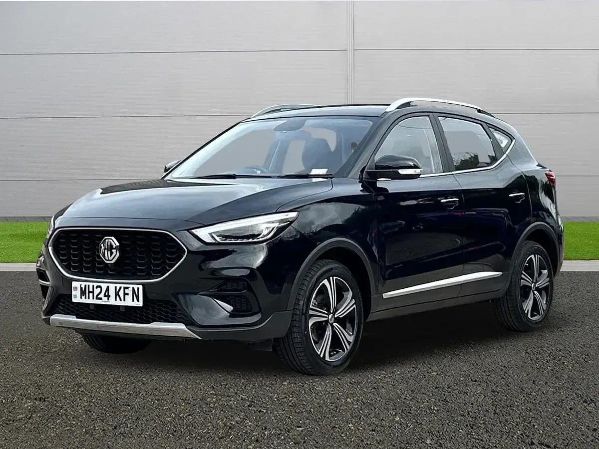 Usado MG ZS Excite 106 HP (77 kW) 2024 Preto SUV